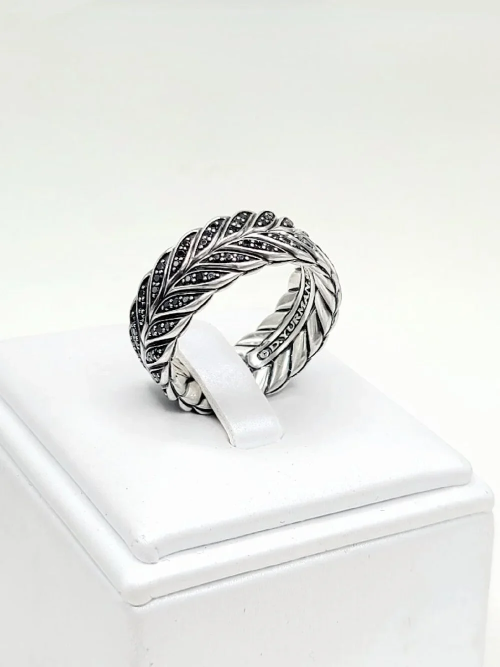 David Yurman Chevron Pavé Band Ring w/ Pavé Black Diamonds - 9mm - Size 10